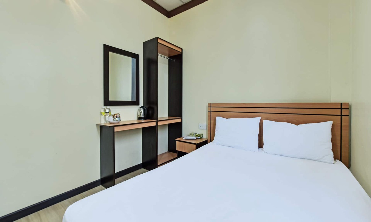 Sukabumi Hotel | SPOT ON 91723 Sony Homestay Syariah