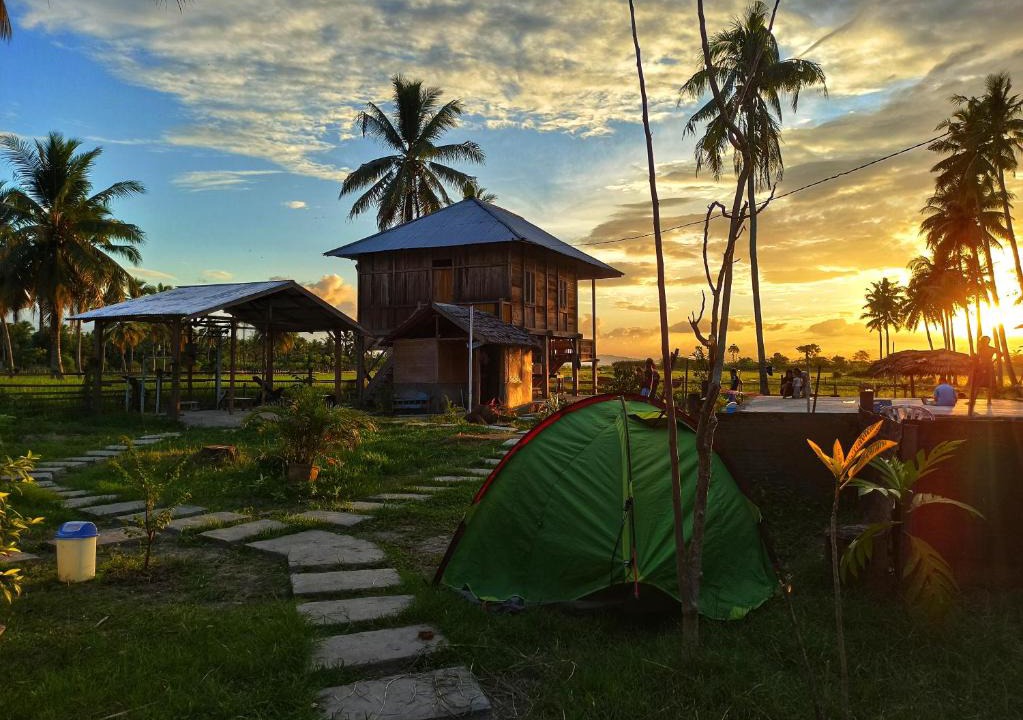 Gorontalo House | Sunset Cottages by Harry & Mimin