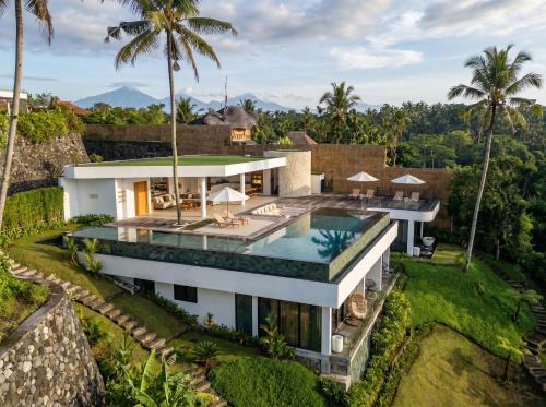 Singakerta Villa | Supreme Villa 4BR Ubud Epic Pool Sunrise Canyon