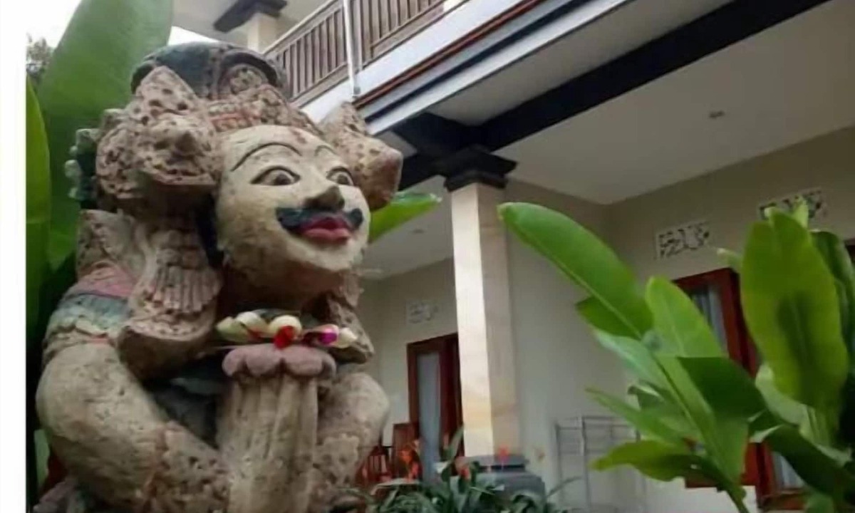 Sayan Bed & Breakfast | Suryadina Guest House - room in ubud center