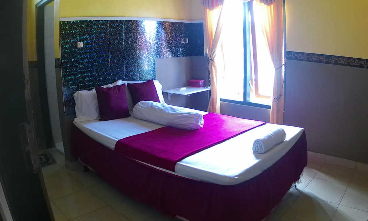 Kalipuro House | Taba Yama Trip & Homestay
