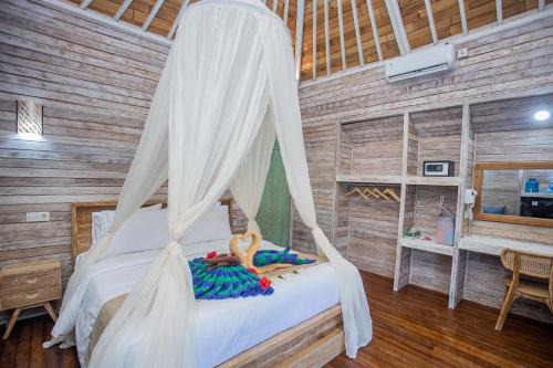 Mushroom Bay Hotel | The Sweat Villa Warung and Spa