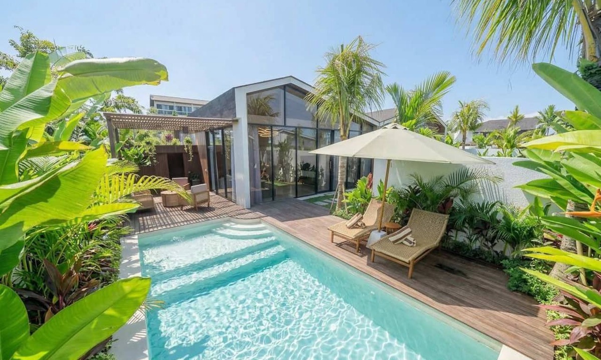 Kutuh Villa | Tropical 3BR w Sauna by Pandawa Beach Pool+Patio