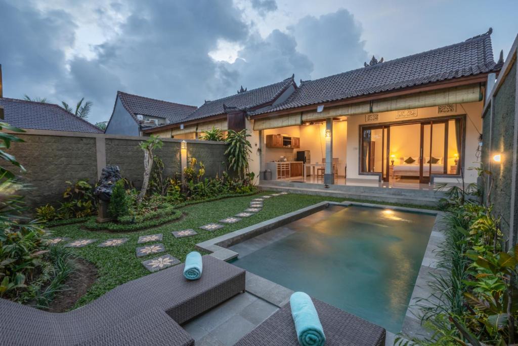 Singakerta Villa | Uma Dewi Private Villa By Supala