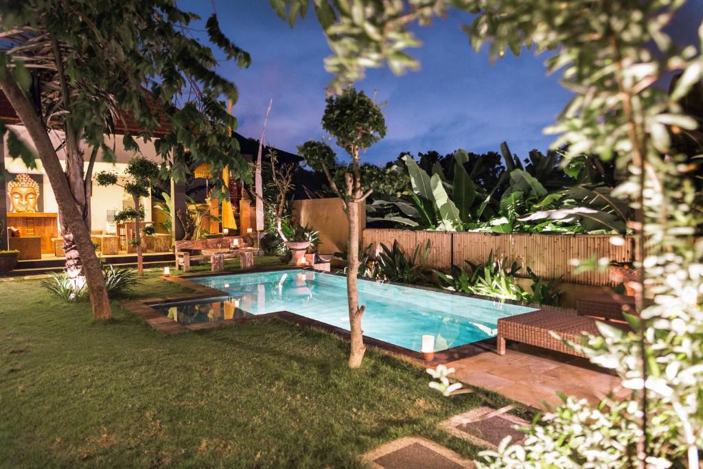 Tumbak Bayuh House | Umah Tikari Guesthouse