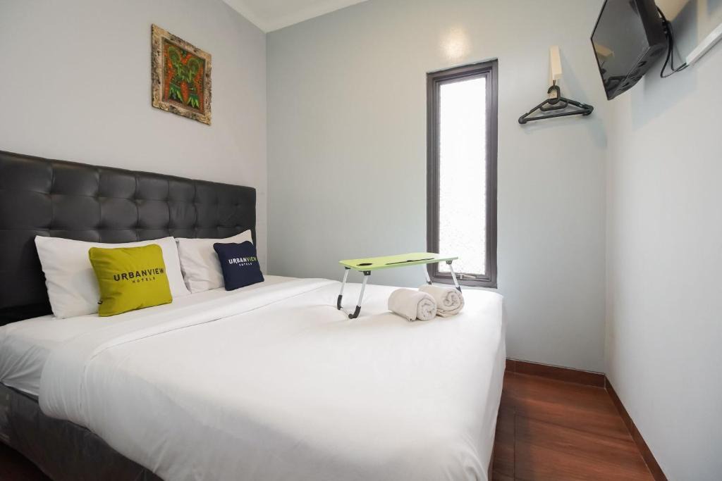 East Jakarta Hotel | Urbanview Hotel Arafuru Residence Duren Sawit