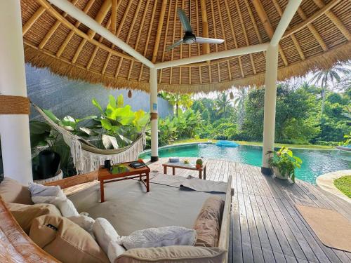 Pejeng Kawan Villa | Villa Kizmet Fit - 2Bed Luxury Private Sanctuary - Yoga Shala, CrossFit-Style Gym