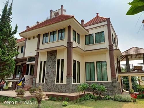 Parongpong Villa | Villa Marwah Bandung