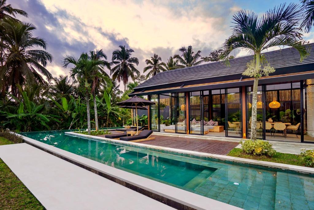Melayang Villa | Villa Sunset Forest by BaliSuperHost