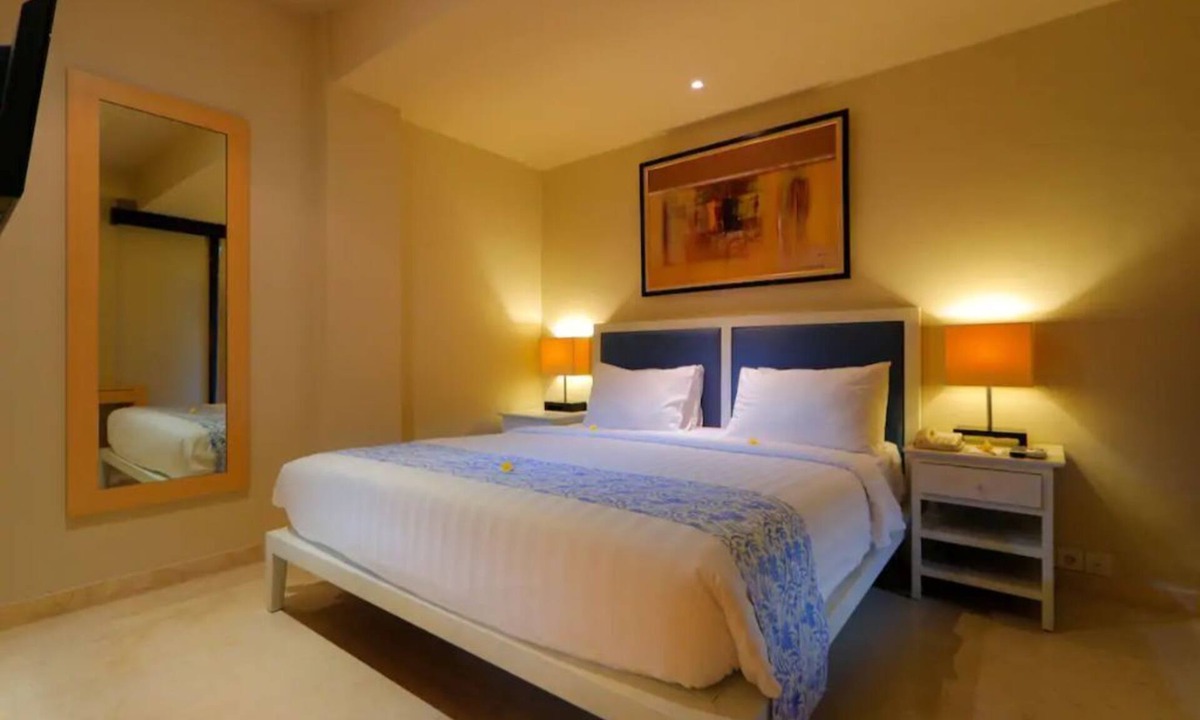 Mumbul Villa | Villa with Bay View - Private Pool - Sleeps 2