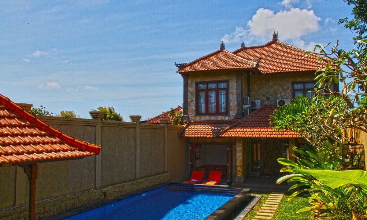 Jimbaran Bay Villa | VILLA WITH SWIMMING POOL NEAR JIMBARAN BEACH