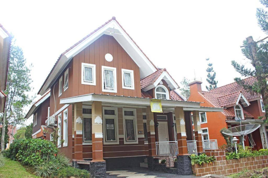 Cipanas Villa | VJ Villa Kota Bunga