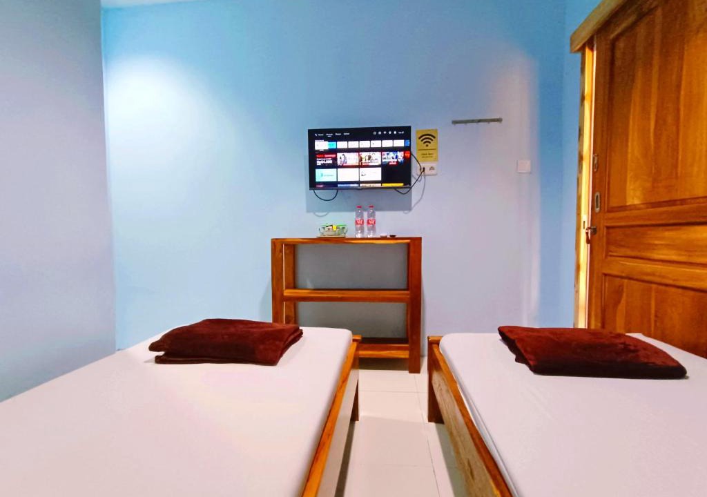 Surakarta Hotel | Wisma Kencana Syariah near UNS Mitra RedDoorz