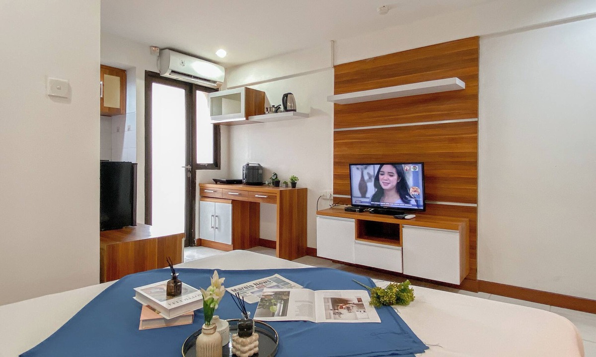 Kebagusan Apartment | Wooden Touch Studio At Kebagusan City Apartment