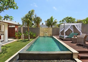 1 BR Suite Villa with a private pool, FREE return airport transfers