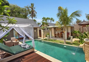 1 BR Suite Villa with a private pool, FREE return airport transfers