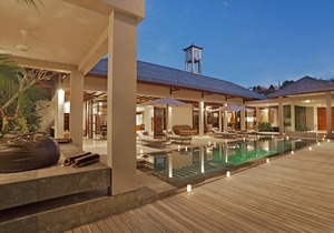 3 BR Lux Pool Villa Jimbaran walk to GWK