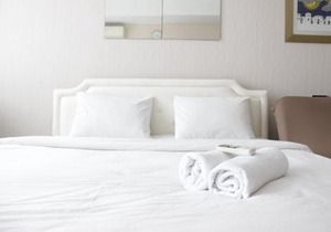 Bright Studio Room at Dago Suites Apartment near ITB By Travelio in Bandung