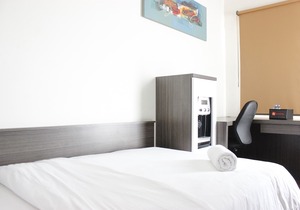 Convenient Studio Apartment at Easton Park Residence Jatinangor in Cibeusi