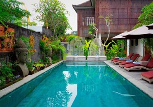 Freddies Villas Ubud – Deluxe Room #04