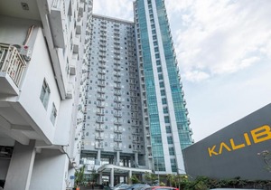 Vaccinated Staff - OYO 1405 Easton Park Residence in Bandung