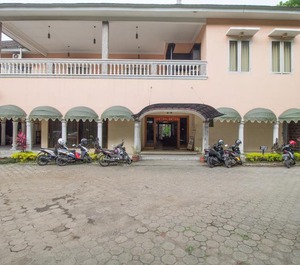 Reddoorz Kebun Raya 