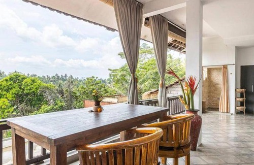 Sambahan Bed & Breakfast | 130 m² Bed and breakfast ∙ 5 guests
