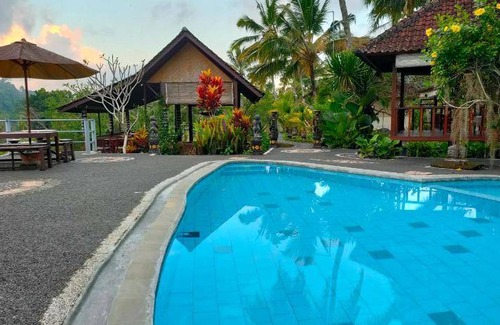 Sidemen Resort | 130 m² Resort ∙ 2 bedrooms ∙ 4 guests