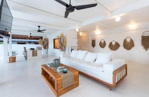 Tulamben Resort | 1400 m² Resort ∙ 6 bedrooms ∙ 14 guests