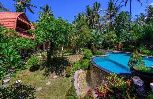 Lodtunduh Villa | 192 m² Villa ∙ 6 bedrooms ∙ 12 guests