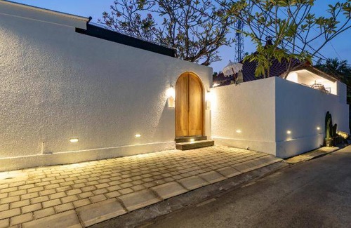 Sanur Villa | 200 m² Villa ∙ 3 bedrooms ∙ 6 guests