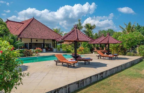 Dencarik Villa | 206 m² Villa ∙ 5 bedrooms ∙ 10 guests