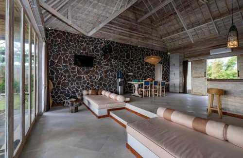Mushroom Bay Villa | 280 m² Villa ∙ 2 bedrooms ∙ 6 guests