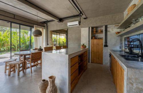 Uluwatu Resort | 300 m² Resort ∙ 2 bedrooms ∙ 6 guests