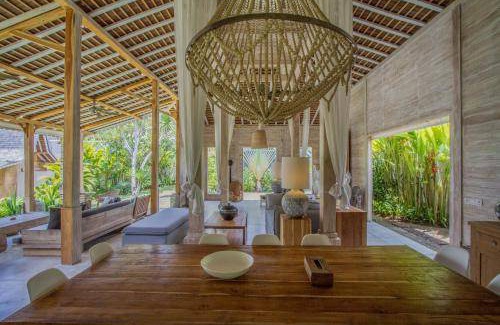 Kerobokan Villa | 300 m² Villa ∙ 5 bedrooms ∙ 11 guests