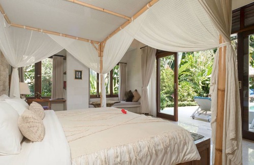Kutuh Kaja Villa | 350 m² Villa ∙ 3 bedrooms ∙ 6 guests