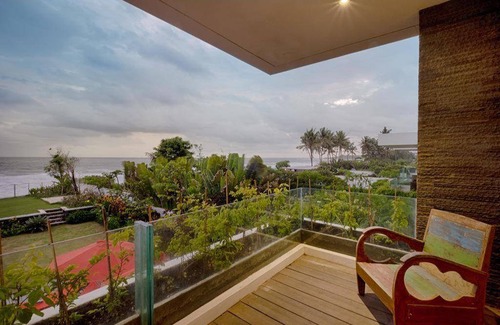 Keramas Villa | 400 m² Villa ∙ 5 bedrooms ∙ 10 guests