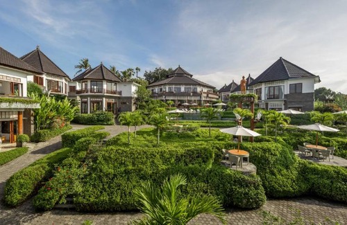 Saba Resort | 500 m² Resort ∙ 3 bedrooms ∙ 127 guests
