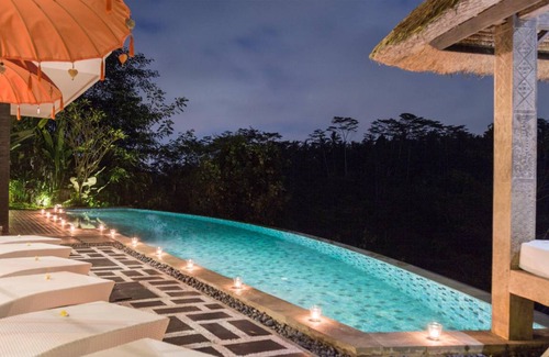 Melayang Resort | 900 m² Resort ∙ 8 bedrooms ∙ 19 guests