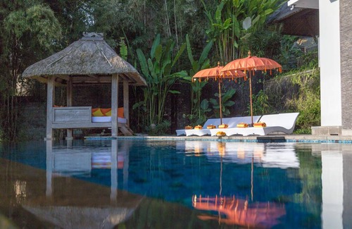 Melayang Resort | 900 m² Resort ∙ 8 bedrooms ∙ 19 guests