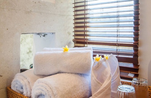 Kutuh Kaja Villa | Country Style Villa