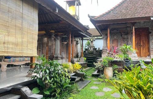 Kutuh Kaja House | Pakis private room in Ubud 2