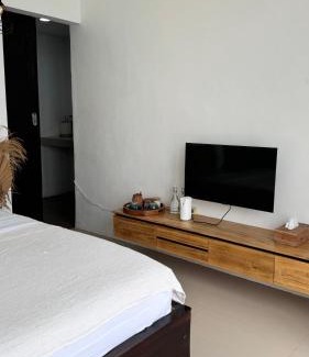 Songan Hotel | Pinggan Foggy