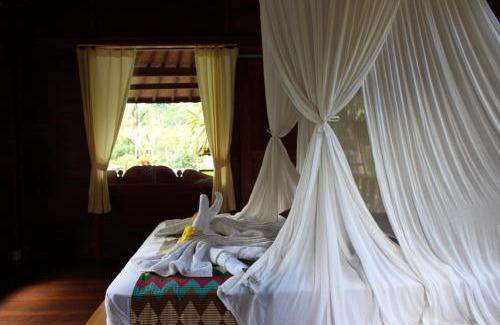 Sidemen House | Pondok Tepi Sungai