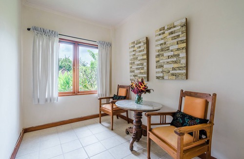 Kutuh Kaja Apartment | Quaint and Cozy 1 Bedroom Garden Apartment Ubud