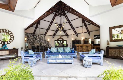 Umalas Villa | Relaxing Tropical Oasis nestled between Canggu & Seminyak