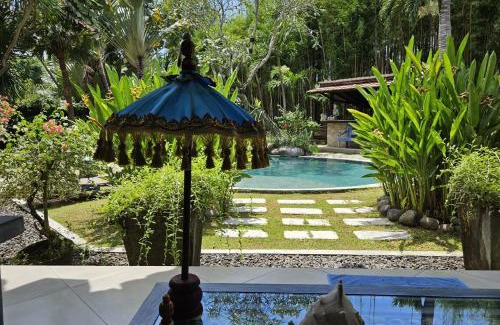 Umalas Villa | Relaxing Tropical Oasis nestled between Canggu & Seminyak