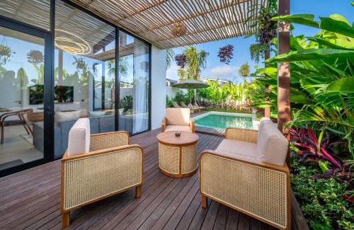 Kutuh Villa | Tropical Vibes Only - Spacious 3BR Villa - Beach & Pool Bliss