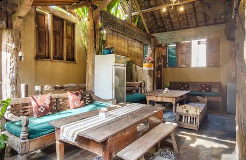 Babakan House | TwoSpaces Living at Wave And Chill House, Canggu