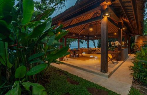 Mushroom Bay Villa | Villa Sayang